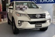 Toyota Fortuner 2.4G 4x2 AT 2019 - Sẵn xe - Giao ngay - Giá rẻ, Toyota Fortuner 2.4G 4x2 AT sản xuất 2019, màu trắng giá 1 tỷ 96 tr tại Bắc Ninh