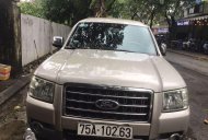 Ford Everest 2008 - Cần bán gấp Ford Everest năm sản xuất 2008, màu vàng giá 320 triệu tại TT - Huế