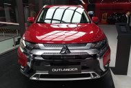 Mitsubishi Outlander AT 2020 - Giao xe ngay - khuyến mãi lớn - giảm hơn 100tr giá 825 triệu tại Quảng Nam