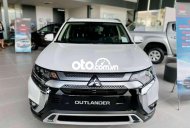 Mitsubishi Stavic 2021 - Bán Mitsubishi Outlander sản xuất năm 2021, màu trắng, giá chỉ 825 triệu giá 825 triệu tại Cần Thơ