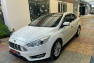 Cần bán lại xe Ford Focus Titanium năm sản xuất 2018, màu trắng giá 596 triệu tại Hà Nội