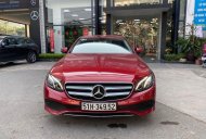 Bán xe Mercedes-Benz E180 chính hãng sản xuất 2019, màu đỏ, nội thất đen giá 1 tỷ 680 tr tại Hà Nội