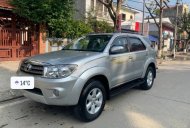 Toyota Fortuner 2011 - Cần bán lại xe Toyota Fortuner 2.5G 4x2 MT đời 2011, màu bạc  giá 486 triệu tại Lạng Sơn