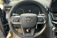 Toyota Land Cruiser 2022 - Bán xe Toyota Land Cruiser LC300 3.5 Turbo model 2022, nhập khẩu nguyên chiếc, màu đen, thủ tục đơn giản, nhanh gọn giá 4 tỷ 60 tr tại Hải Phòng