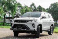 Bán Toyota Fortuner 2.4AT 4x2 năm 2021, màu trắng giá 1 tỷ 195 tr tại Hưng Yên