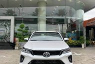 Toyota Fortuner 2021 - Bán xe Toyota Fortuner sản xuất năm 2021, màu trắng, sẵn xe giao ngay giá 995 triệu tại Tp.HCM