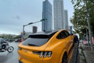 Ford Mustang 2022 - Màu vàng, nhập khẩu giá 5 tỷ 500 tr tại Hà Nội