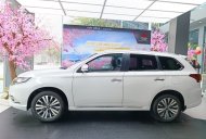Mitsubishi Outlander 2022 - Hỗ trợ trả góp 80%, tặng phụ kiện giá 825 triệu tại Nam Định