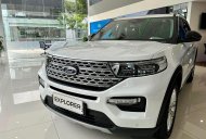 Ford Explorer 2022 - Bán xe màu trắng giá 2 tỷ 399 tr tại Bình Phước