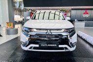 Mitsubishi Outlander 2022 - Giá tốt nhất - Nhiều ưu đãi và quà tặng giá trị giá 825 triệu tại Tp.HCM
