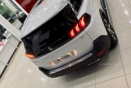 Peugeot 5008 2022 - Xe màu trắng sang trọng, tặng 1 BHVC 1 năm giá 1 tỷ 329 tr tại Hà Nội