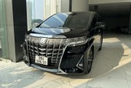 Toyota Alphard 2018 - Cần bán Toyota Alphard sản xuất 2018, màu đen đăng ký tư nhân  giá 3 tỷ 850 tr tại Hà Nội