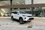 Toyota Fortuner 2022 - Xe mới 100%, sẵn giao ngay giá 1 tỷ 228 tr tại Hà Nội