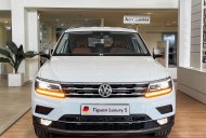 Volkswagen Tiguan 2022 - Giảm 100% phí trước bạ, tặng BHVC, tặng 5 năm BD miễn phí, góp 0% lãi suất giá 1 tỷ 929 tr tại Tp.HCM