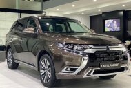 Mitsubishi Outlander 2022 - Sẵn xe giao ngay tặng phiếu NL 30tr giá 950 triệu tại Tp.HCM