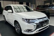 Mitsubishi Stavic 2022 - Siêu ưu đãi trong tháng, sẵn hàng giao ngay đủ phiên bản, hỗ trợ 50% thuế trước bạ giá 740 triệu tại Hà Nội