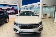 Volkswagen Touareg 2022 - Sẵn xe, đủ màu, giảm giá khủng trong T11 giá 2 tỷ 999 tr tại Hà Nội