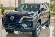 Toyota Fortuner 2022 - Giao xe ngay, màu đen giá 1 tỷ 107 tr tại Lào Cai