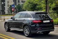Mercedes-Benz GLC 300 2019 - Cần bán xe màu đen giá 1 tỷ 686 tr tại Vĩnh Phúc