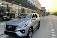 Toyota Fortuner 2021 - Màu bạc giá 1 tỷ 80 tr tại Quảng Ninh