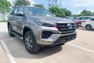 Toyota Fortuner 2022 - Tháng 1 tết đến rồi, giao xe tận nơi giá 1 tỷ 26 tr tại Long An