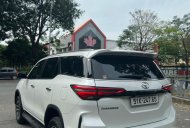 Toyota Fortuner 2022 - Màu trắng số tự động giá 1 tỷ 350 tr tại Vĩnh Long