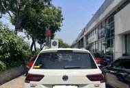 Volkswagen Tiguan Allspace 2018 - Màu trắng, xe đi giữ gìn, biển số Đồng Nai giá 1 tỷ 100 tr tại Đồng Nai