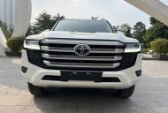 Toyota Land Cruiser 2023 - Xe nhập mới 100%. Em luôn có nguồn xe, cam kết có xe cho quý vị giá 5 tỷ 100 tr tại Hà Nội