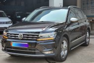 Volkswagen Tiguan 2018 - Xe lướt Tiguan siêu mới, màu đen - Khách đổi xe mới nên nhượng lại giá mềm giá 1 tỷ 99 tr tại Tp.HCM