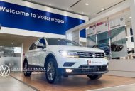 Volkswagen Tiguan 2023 - Màu trắng, nội thất đen cam - Xe Đức nhập khẩu sang trọng, thời điểm mua xe giá rẻ giá 1 tỷ 929 tr tại Tp.HCM