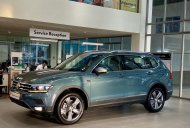 Volkswagen Tiguan 2023 - Màu xanh Petro hiếm có - Giảm giá lớn tháng 6/2023 hơn 300 triệu đồng có sẵn giao ngay giá 1 tỷ 929 tr tại Tp.HCM