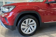 Volkswagen Teramont 2023 - Cần bán xe Teramont đỏ cực đẹp Volkswagene 2023 mẫu mới chính hãng giá 2 tỷ 499 tr tại Tp.HCM