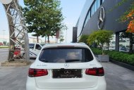 Mercedes-Benz GLC 300 2020 - Chính chủ bán Mercedes - Benz GLC 300 màu trắng giá tốt nhất thị trường giá 1 tỷ 590 tr tại Hà Nội