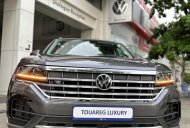 Volkswagen Touareg 2023 - Bán Volkswagen Toureg Xám nội thất đen Luxury 2023 giá siêu tốt ưu đãi 300tr giá 3 tỷ 499 tr tại Tp.HCM