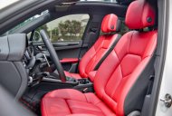 Porsche Macan 2023 - Màu trắng, nội thất đỏ giá 3 tỷ 898 tr tại Tp.HCM