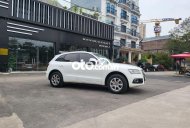 Audi Q5 Bán   2.0 model 2013,màu trắng. 2012 - Bán Audi Q5 2.0 model 2013,màu trắng. giá 620 triệu tại Hà Nội