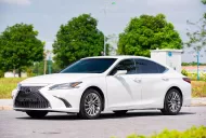 Lexus ES 250 2021 - Cần bán gấp Lexus ES 250 sản xuất 2021, màu trắng, nhập khẩu chính hãng giá 2 tỷ 150 tr tại Hà Nội