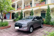 Toyota Innova 2.0E 2020 - Gia đình tôi cần bán chiếc xe ô tô Toyota Innova 2.0E màu xám vàng 2020 giá 458 triệu tại Hà Nội