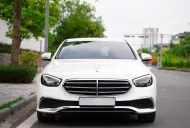 Mercedes-Benz E200 Exclusive 2021 - Mercedes Exclusive đời 2021, màu trắng rất mới, giá đẹp giá 1 tỷ 499 tr tại Hà Nội