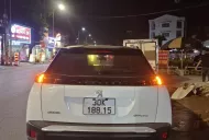 Peugeot 2008 2021 - Bán Peugeot 2008 GT line , xe mầu trắng nguyên bản mới 90% , odo 4 vạn chuẩn  + Đã độ loa và đèn led  giá 560 triệu tại Hà Nội