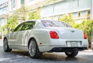 Bentley Continental Flying Spur flying spur 2007 - Cần bán lại xe Bentley Continental Flying Spur flying spur đời 2007, màu trắng, nhập khẩu chính hãng giá 1 tỷ 999 tr tại Hà Nội