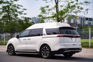 Kia Carnival Royal 2022 - Cần bán gấp Kia Carnival Royal đời 2022, màu trắng, nhập khẩu chính hãng giá 1 tỷ 899 tr tại Hà Nội