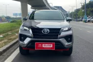Toyota Fortuner 2.4G AT 2021 giá 900 triệu tại Tp.HCM