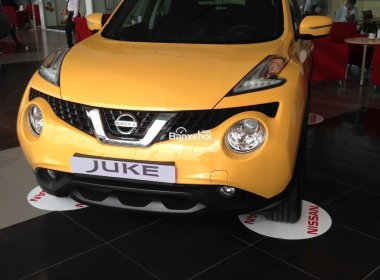 Nissan Juke 2017 - Bán xe Nissan Juke, màu vàng giá tốt nhất thị trường 
