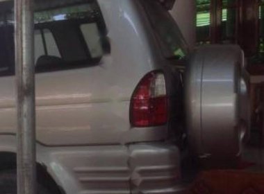 Isuzu Hi lander 2009 - Cần bán xe Isuzu Hi lander đời 2009, màu bạc xe gia đình