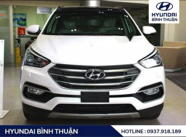 Hyundai Santa Fe 2018 - Cần bán lại xe Hyundai Santa Fe sản xuất 2018, màu trắng, giá tốt