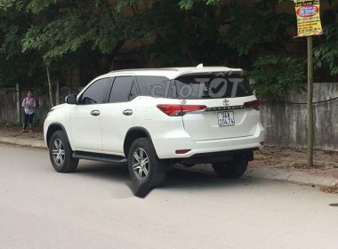 Toyota Fortuner 2017 - Bán xe Toyota Fortuner sản xuất năm 2017, màu trắng  