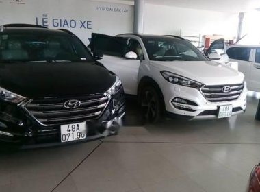 Hyundai Tucson   2018 - Cần bán Hyundai Tucson sản xuất 2018, màu đen, giá 765tr