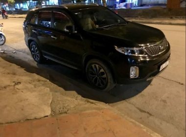 Kia Sorento 2016 - Bán Kia Sorento sản xuất 2016, màu đen xe gia đình, 770tr