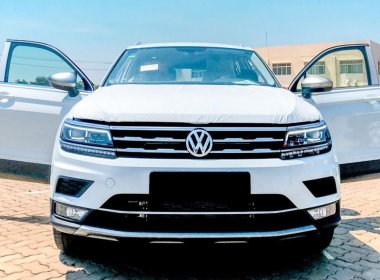 Volkswagen Tiguan Luxury 2019 - Giảm ngay 160 triệu khi mua Volkswagen Tiguan Luxury đời 2019, màu trắng, xe nhập